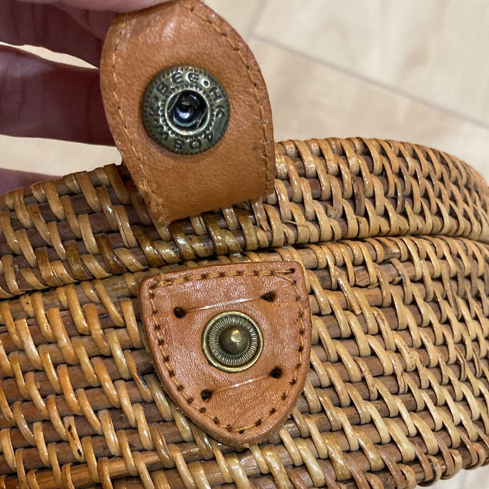 Round rattan satchel - Picture 8 of 11
